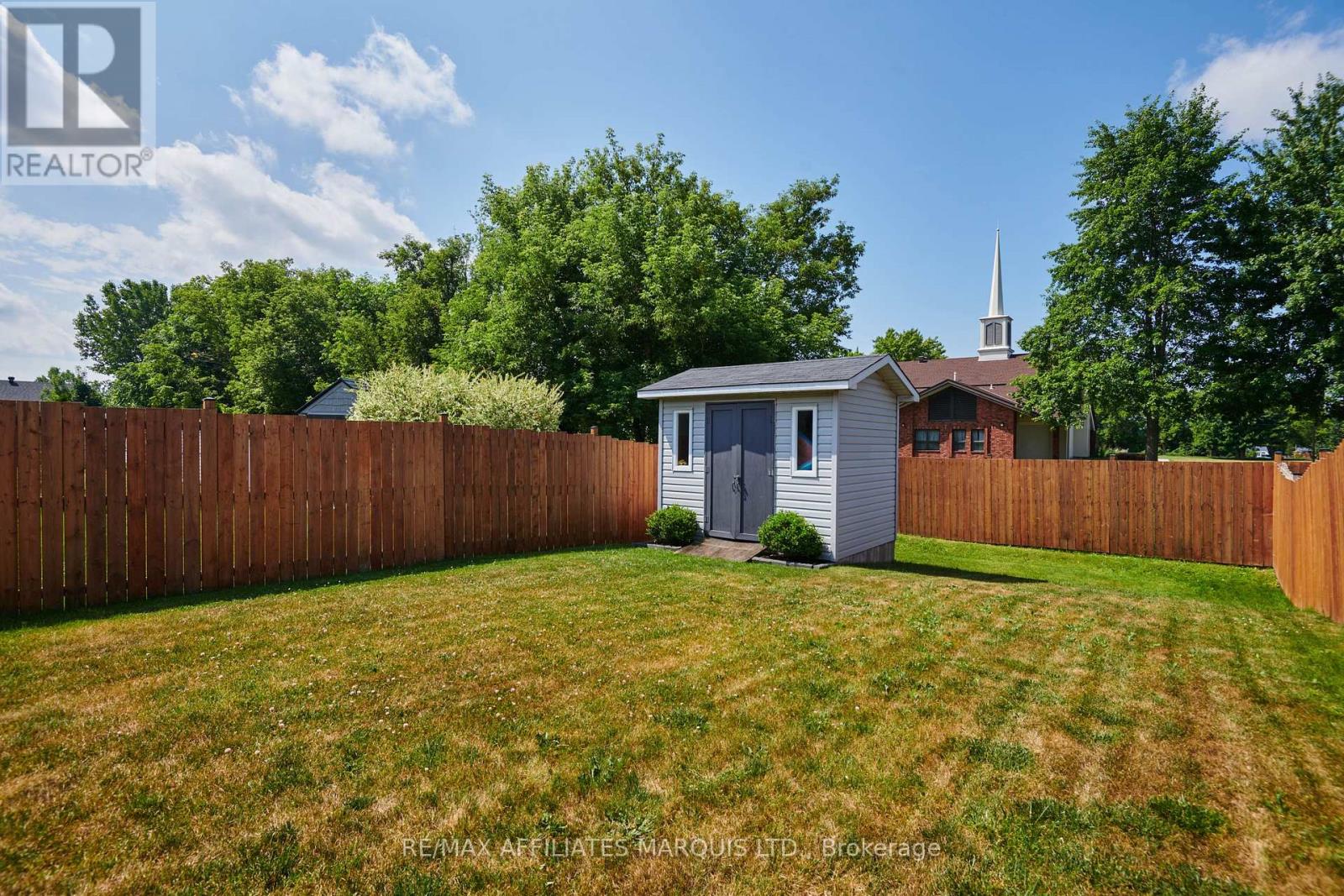 3326 NORTHDALE DRIVE - 32