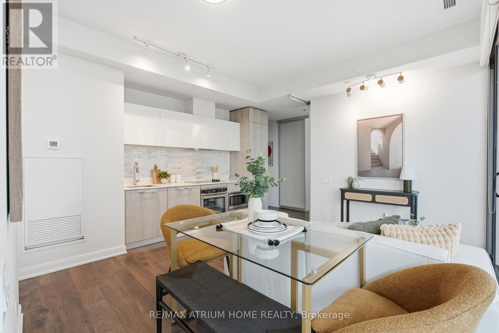 #4413 50 CHARLES STREET E - 11