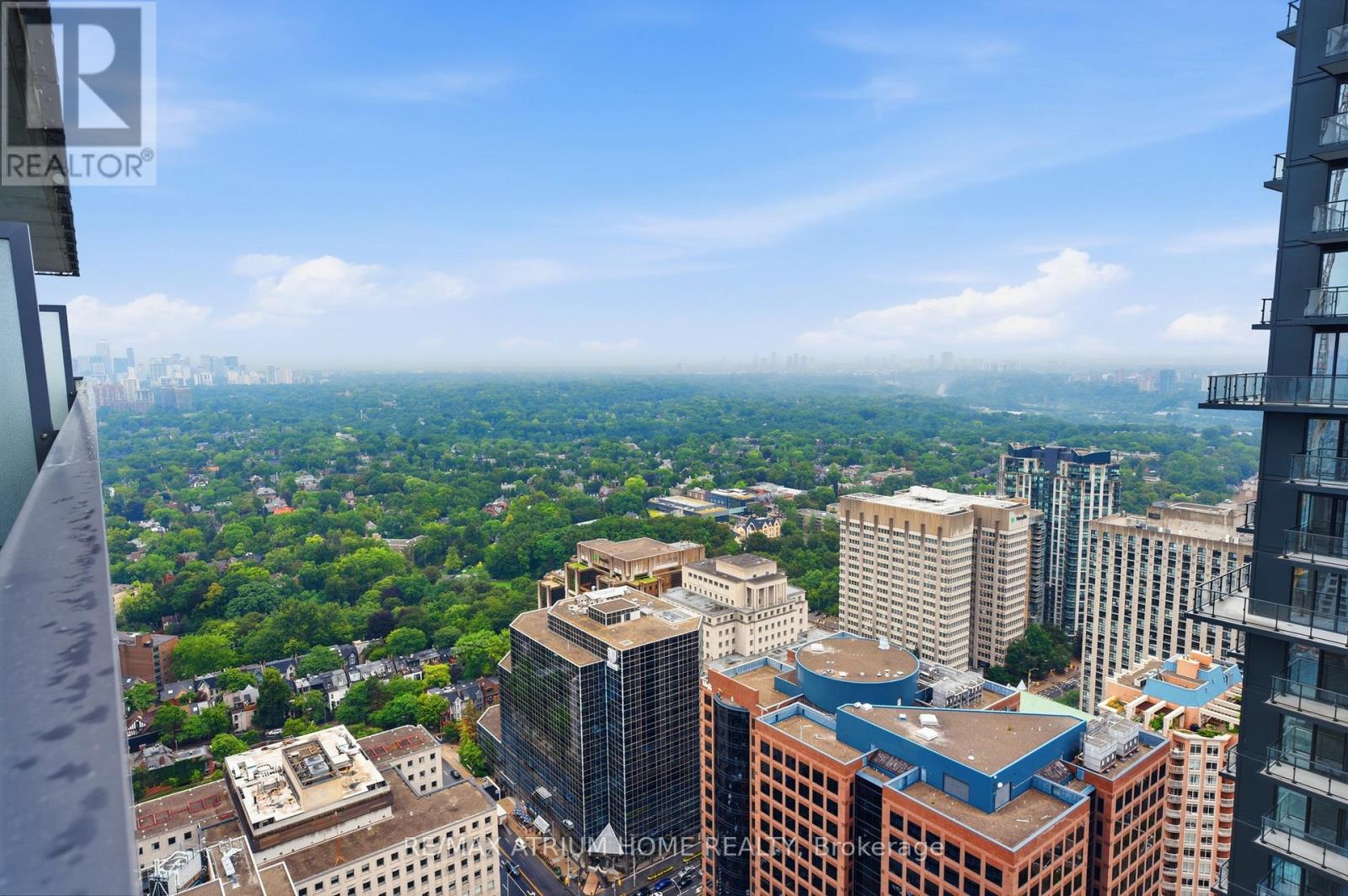 #4413 50 CHARLES STREET E - 25