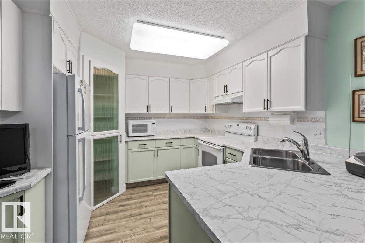 #307 45 GERVAIS RD - Image 12