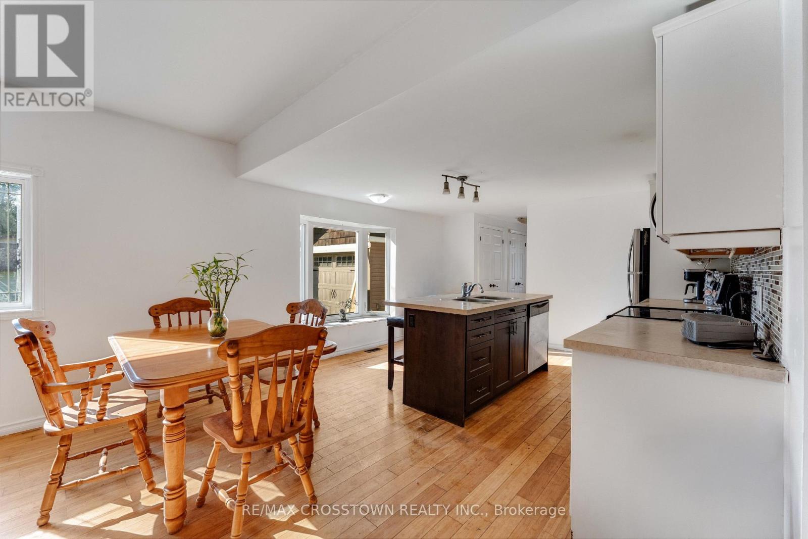1430 MUSKOKA ROAD N - 10