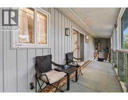 Sunroom - 1, 3223 83 Street, Calgary, AB T3B5M7 Photo 11