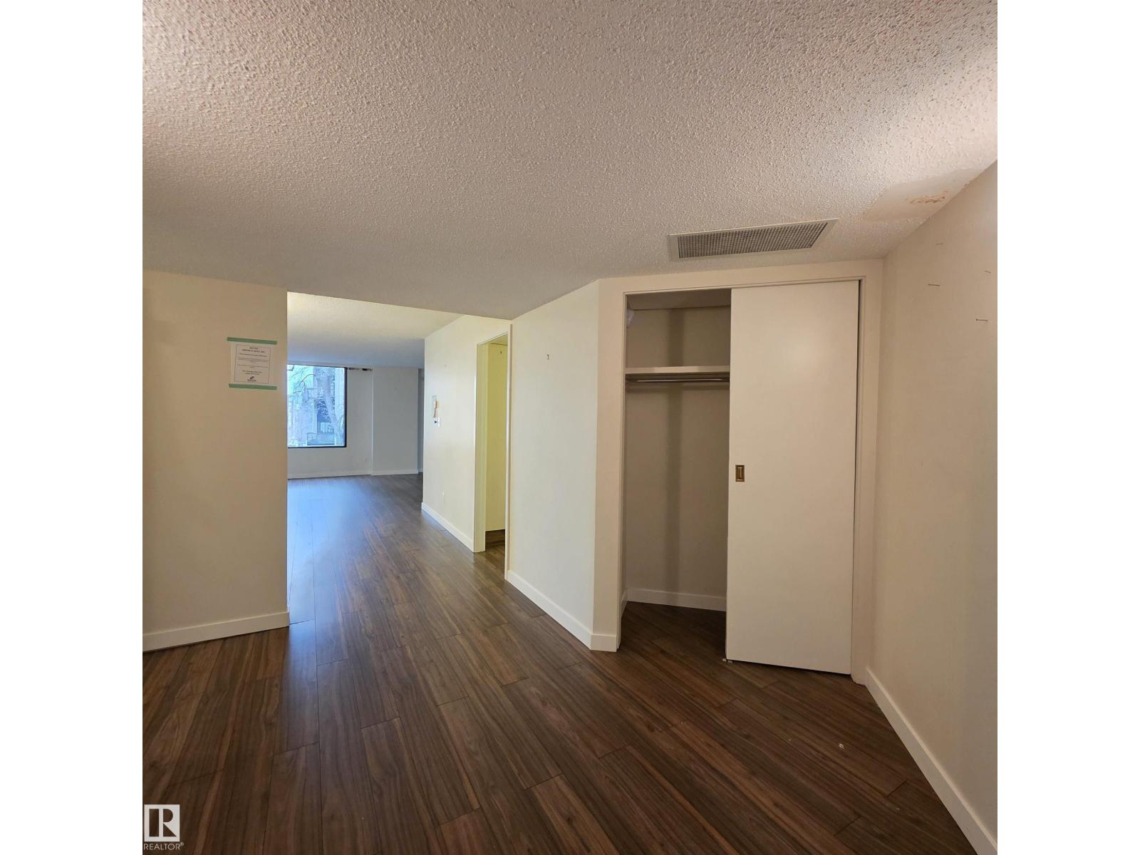 #2C 10050 118 ST NW - 13