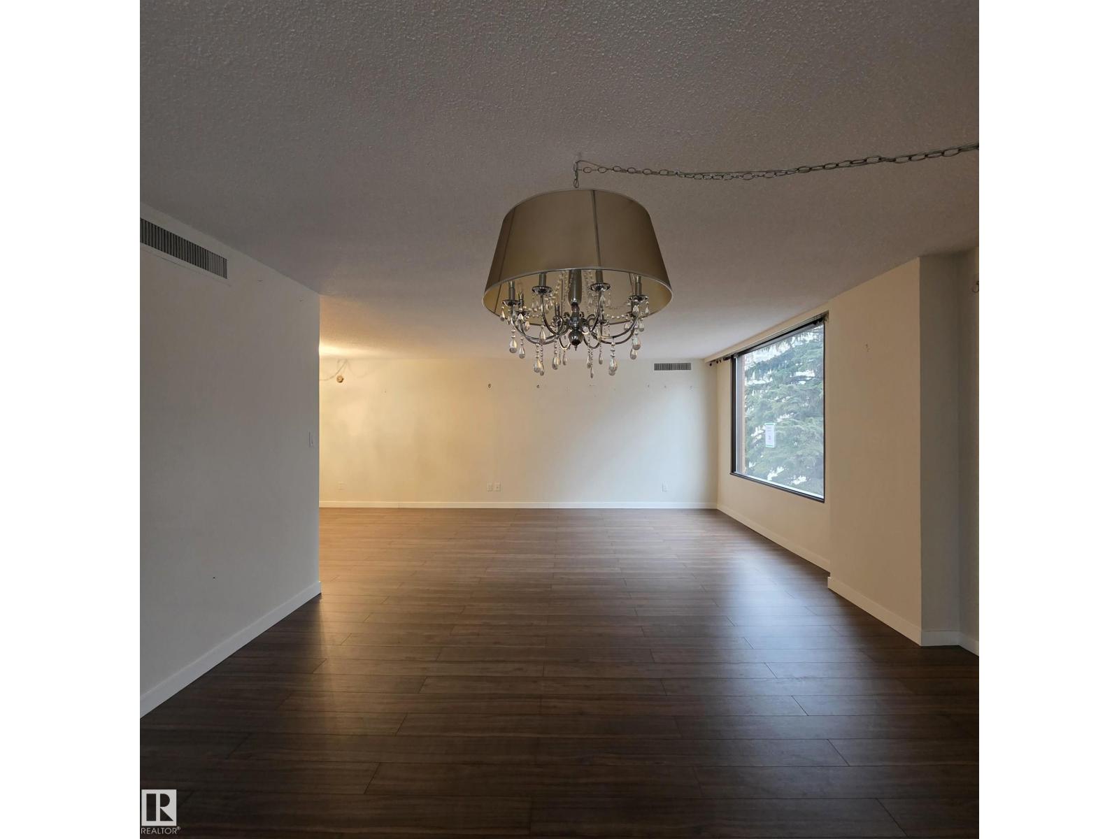 #2C 10050 118 ST NW - Image 20
