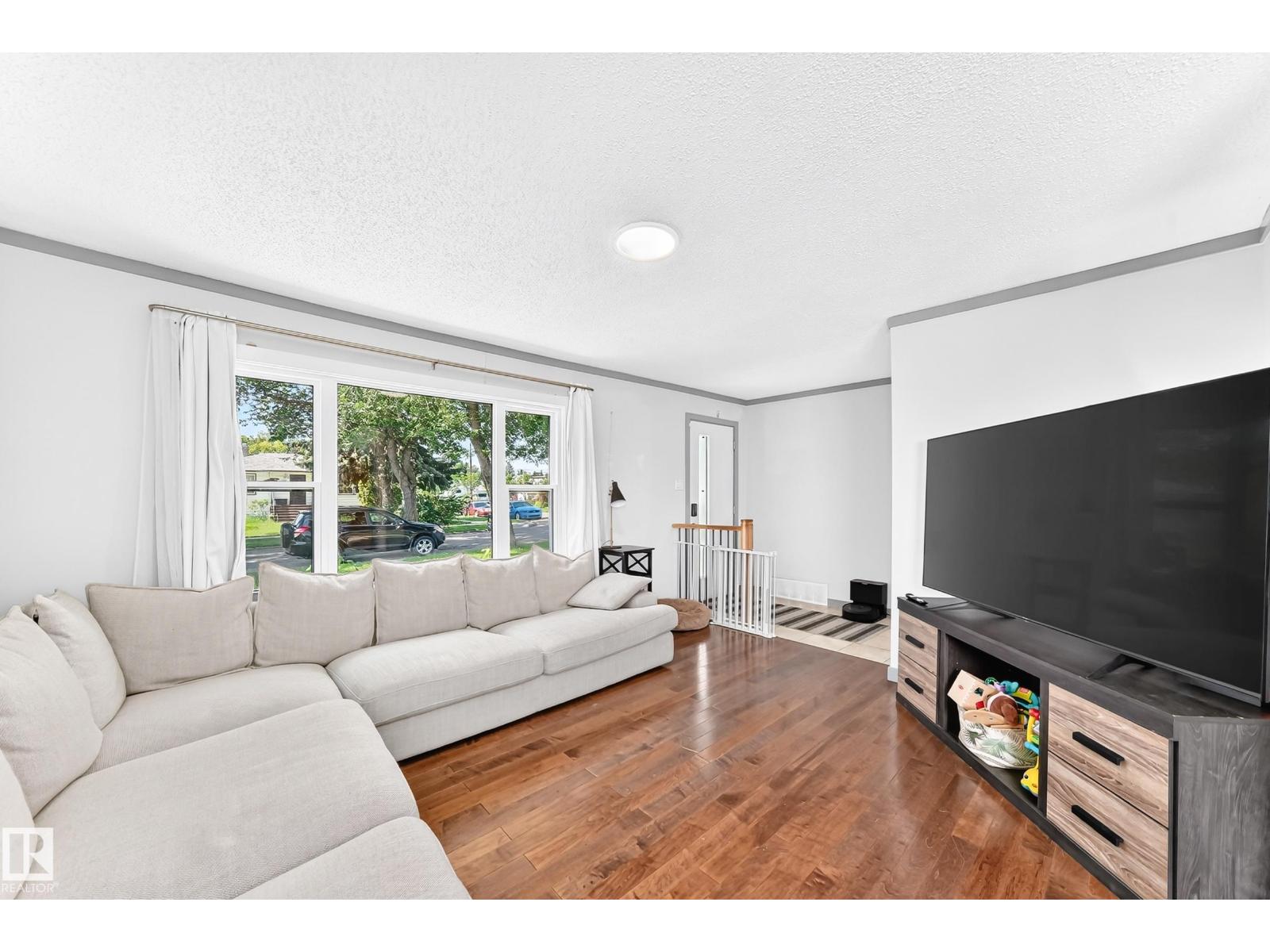 12253 94 ST NW - 14