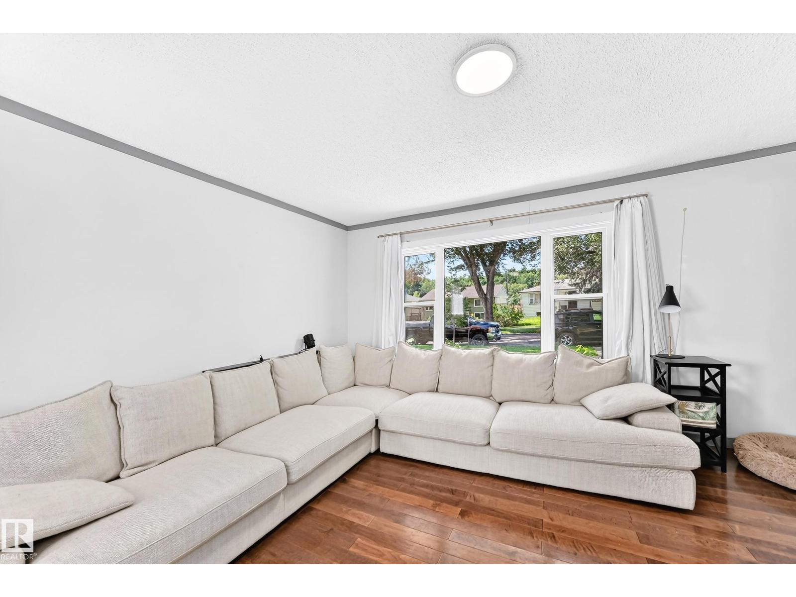 12253 94 ST NW - Image 15