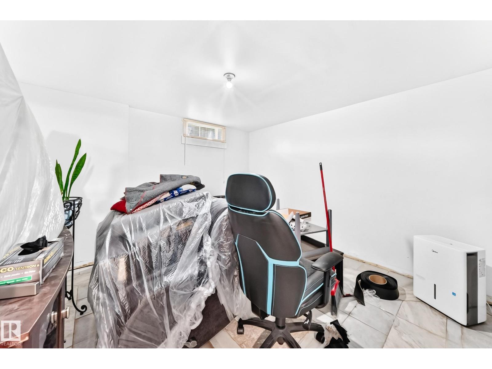 12253 94 ST NW - Image 32
