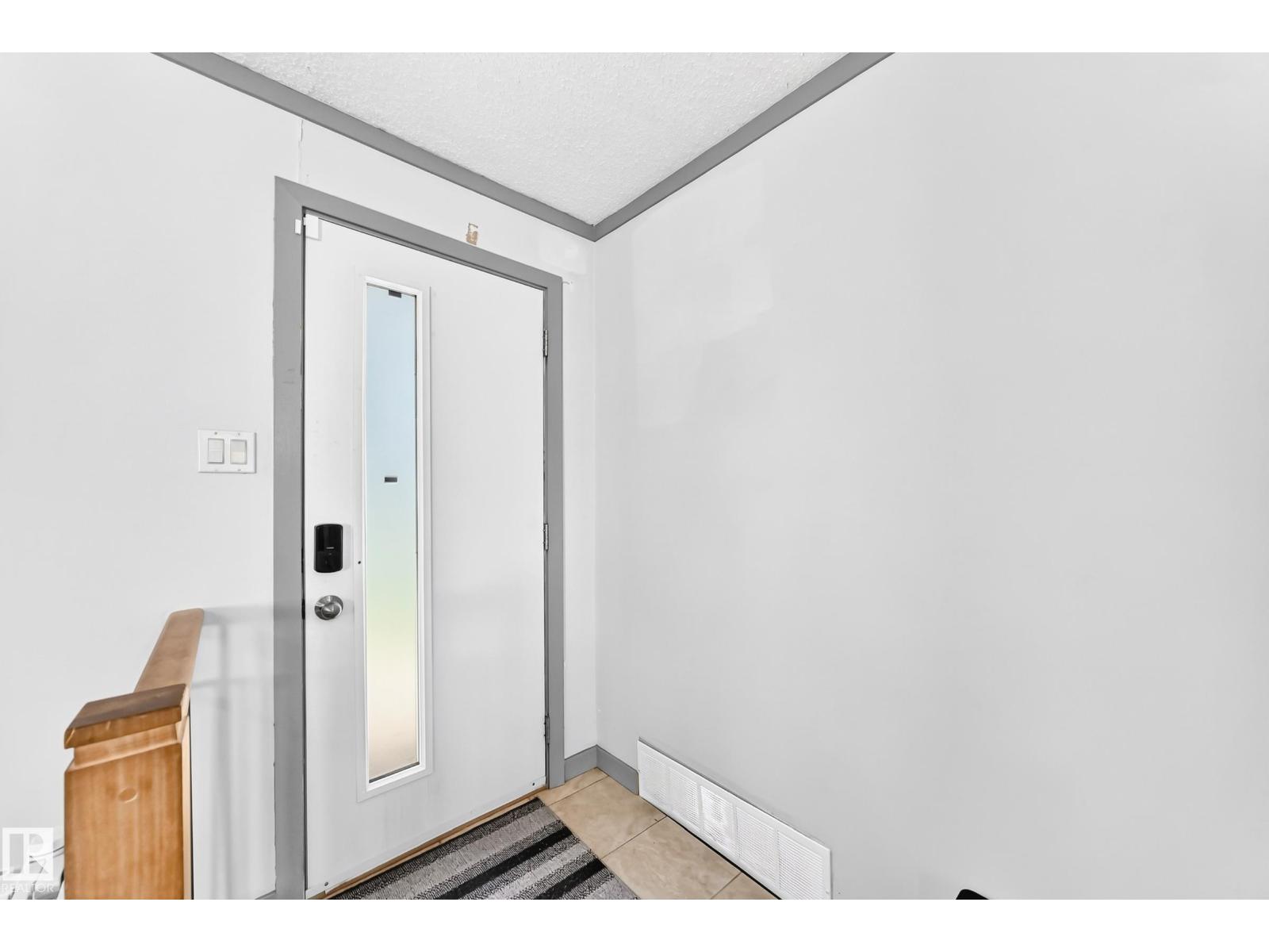 12253 94 ST NW - Image 3