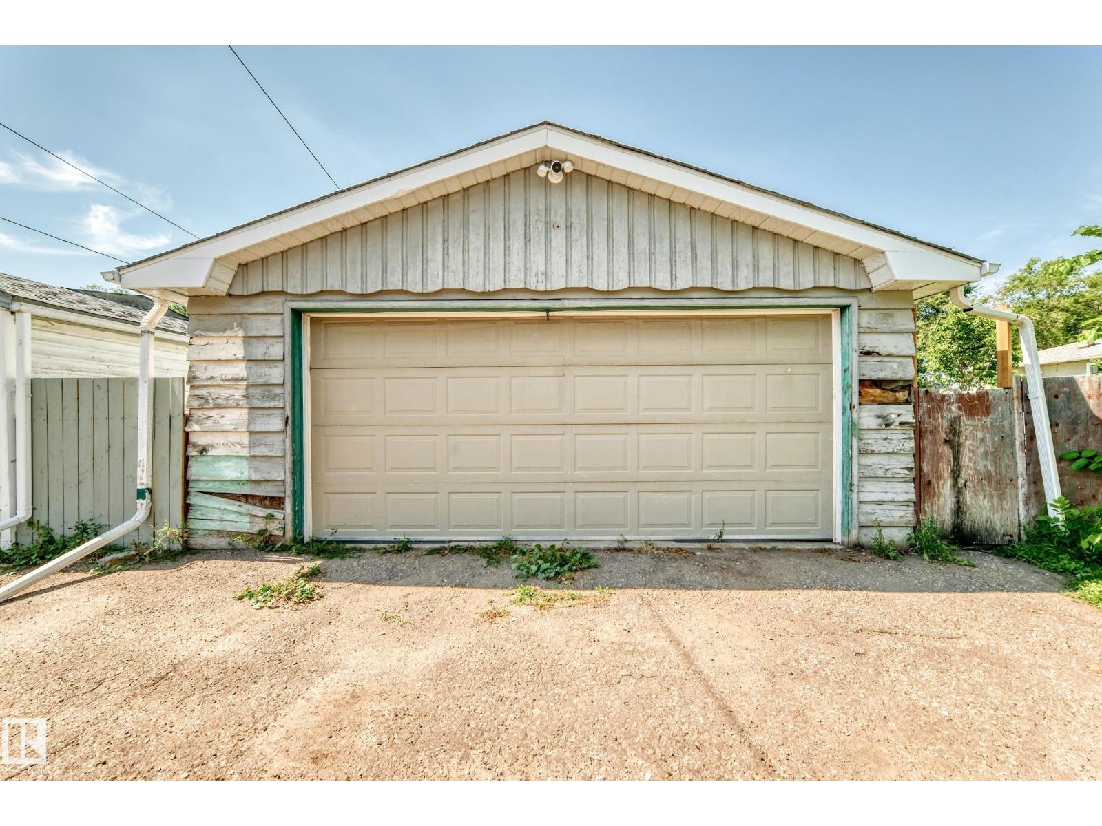12253 94 ST NW - Image 51