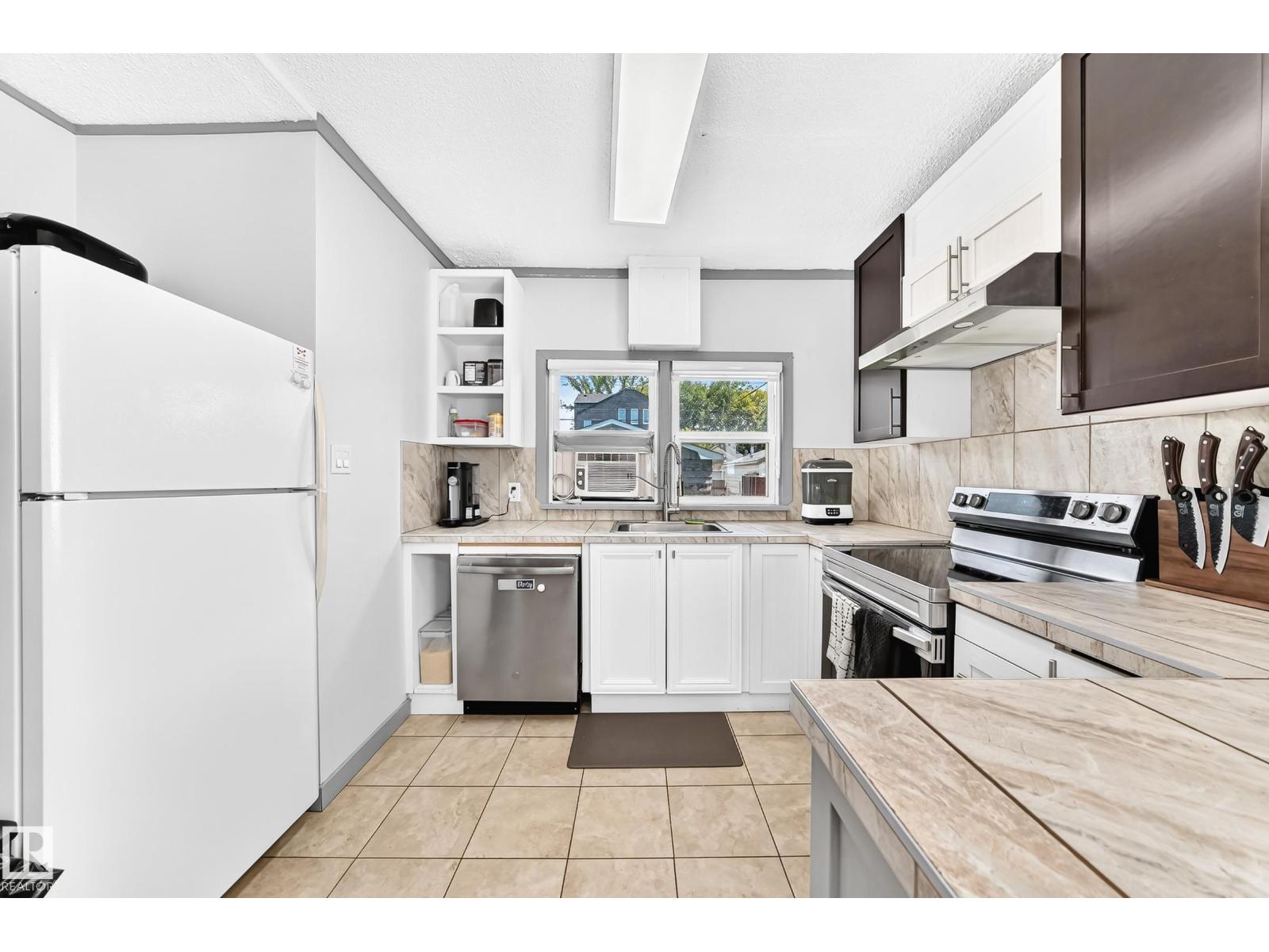 12253 94 ST NW - Image 5