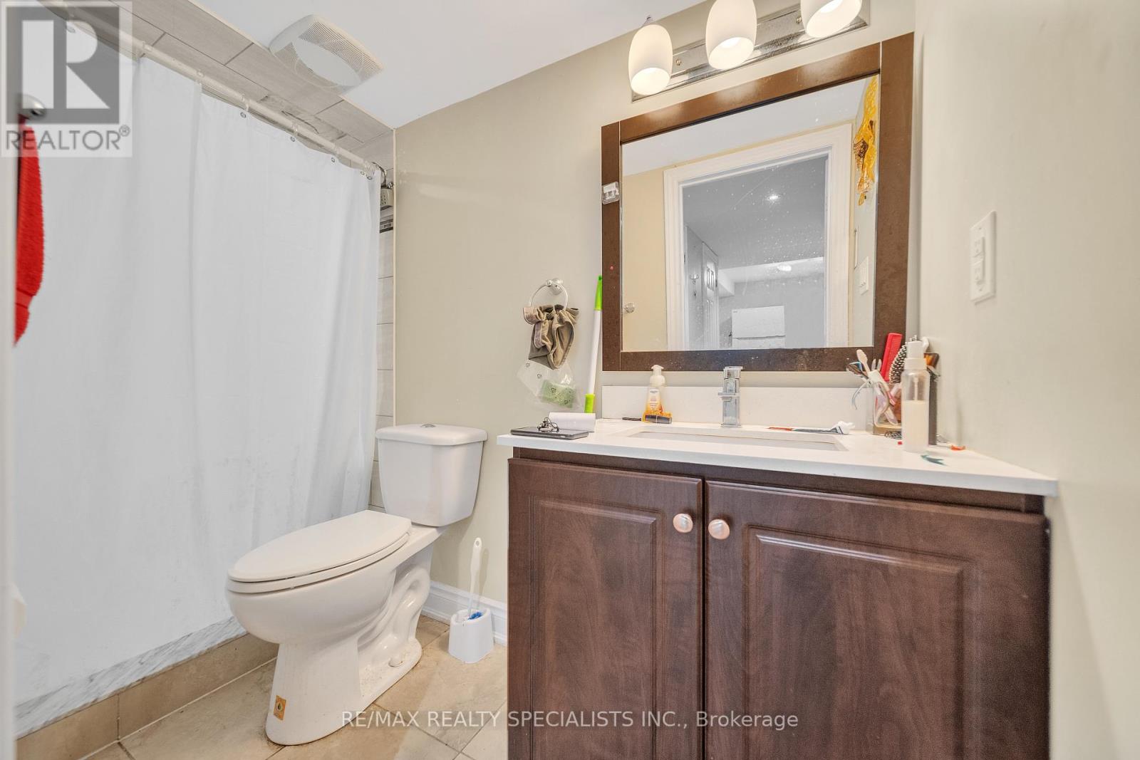 22 CLAYBORNE AVENUE - 19