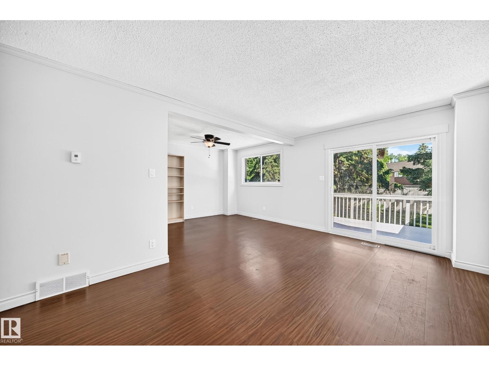 13469 40 ST NW - 15