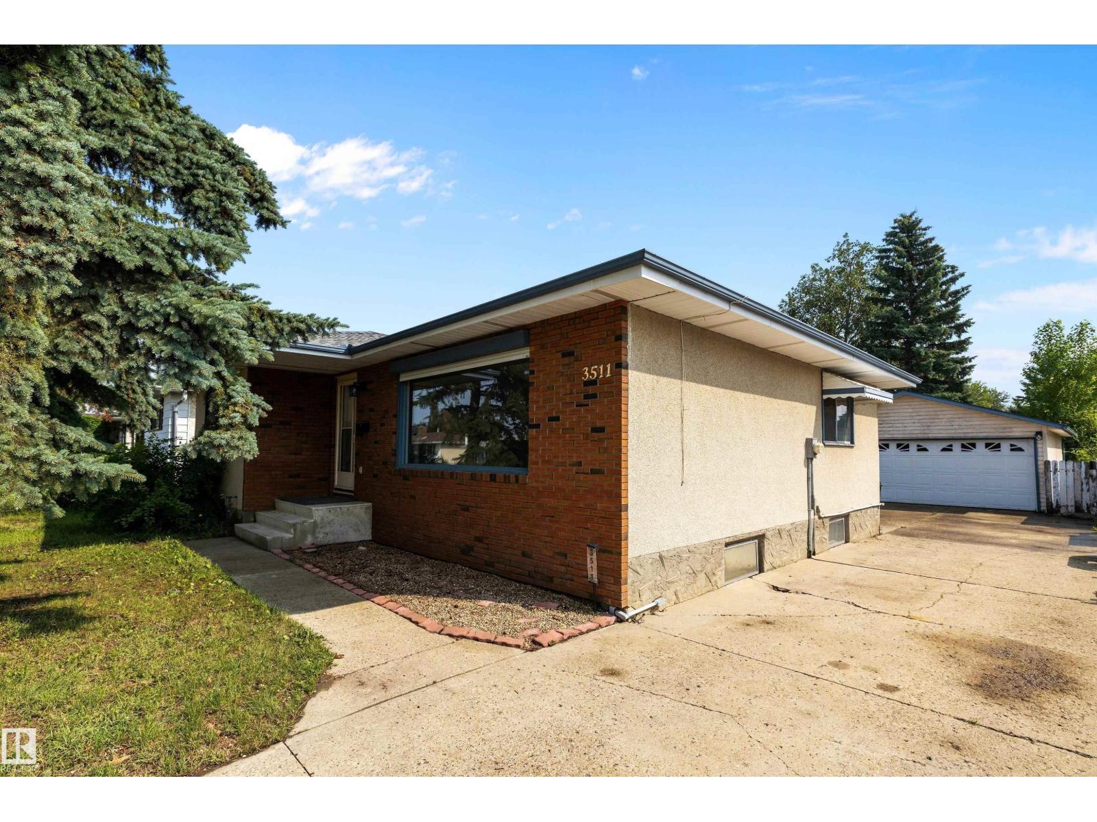 3511 73 ST NW - 38