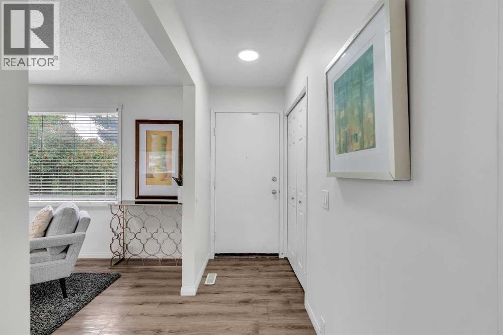 27 Dovercrest Way SE - Image 4