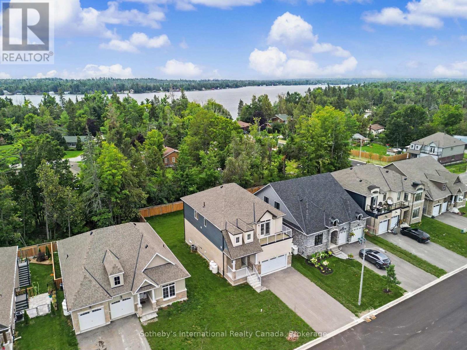 9 HILLCROFT WAY - 6