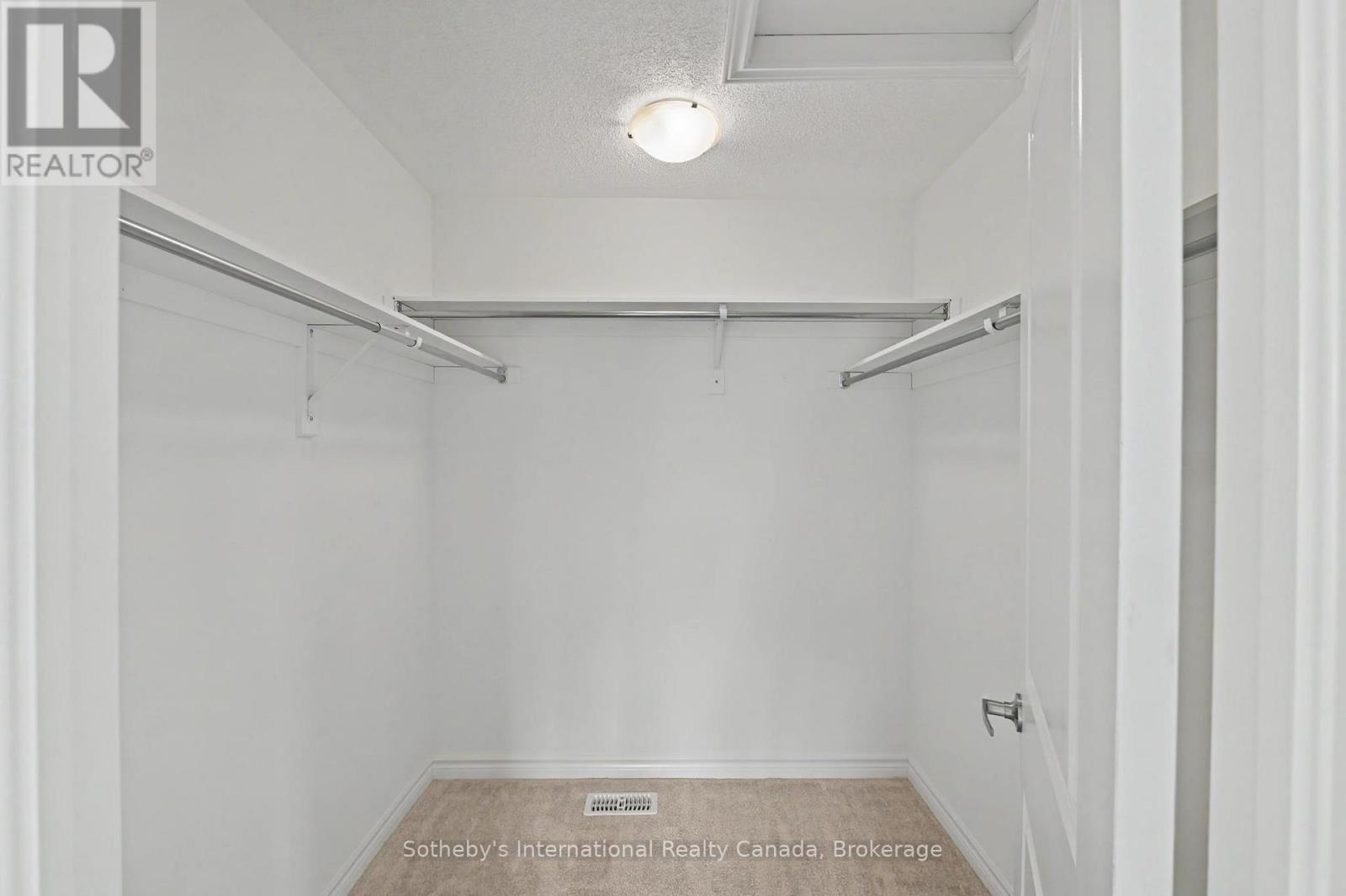 12 HILLCROFT WAY - 24