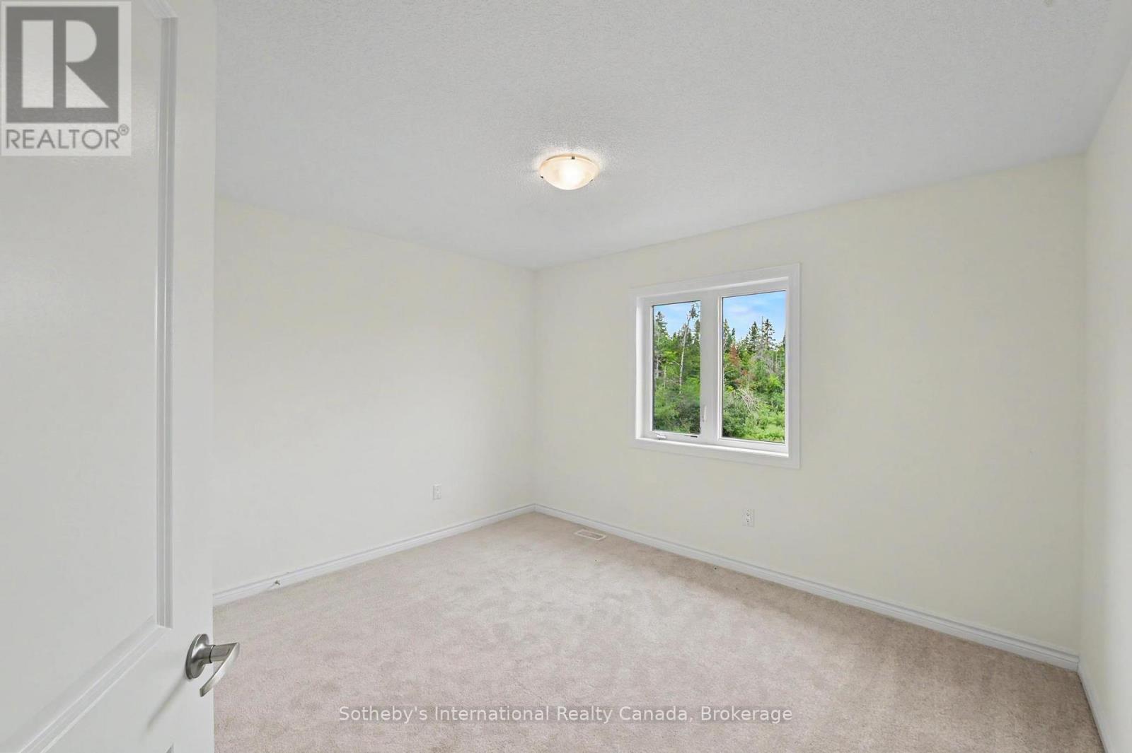 12 HILLCROFT WAY - Image 35