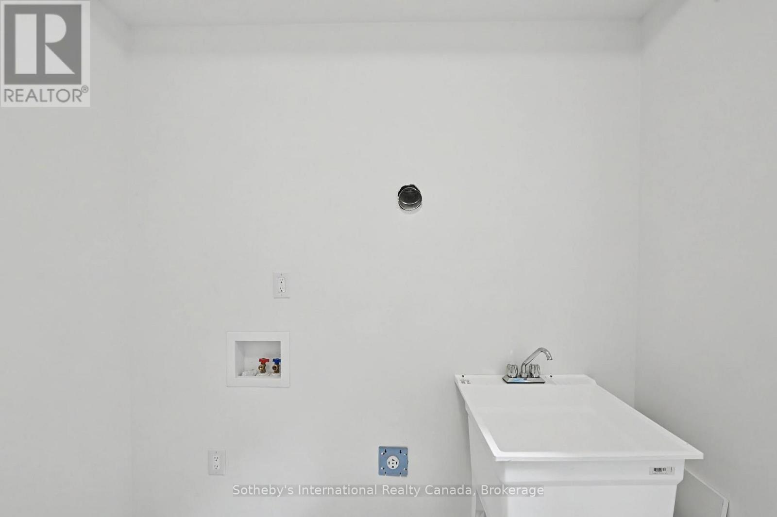 12 HILLCROFT WAY - Image 41