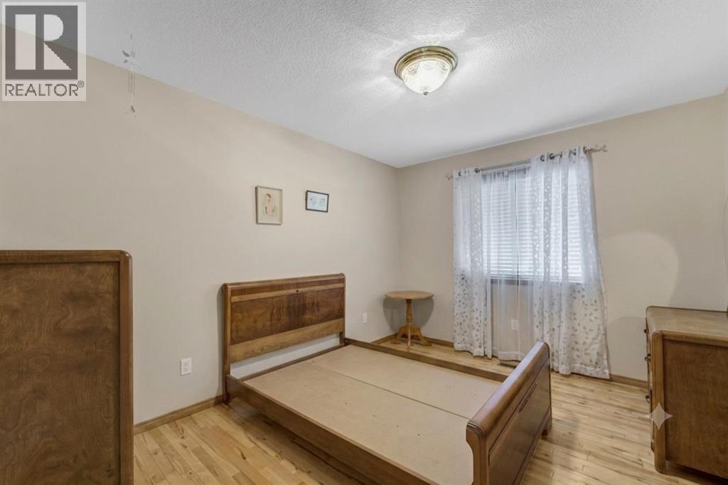 144 Sundance Road SW - 26