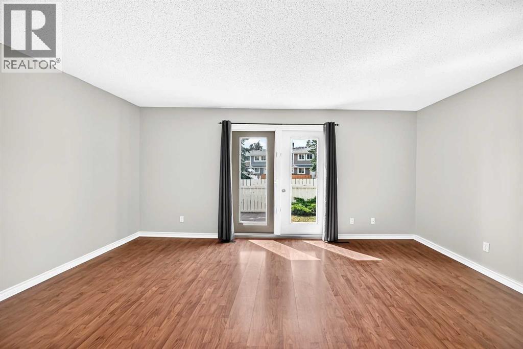 315 Georgian Villas NE - 12
