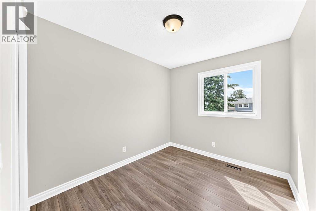 315 Georgian Villas NE - 26