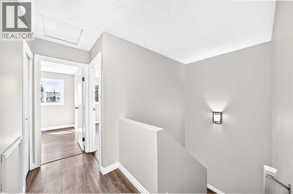 315 Georgian Villas NE - 34