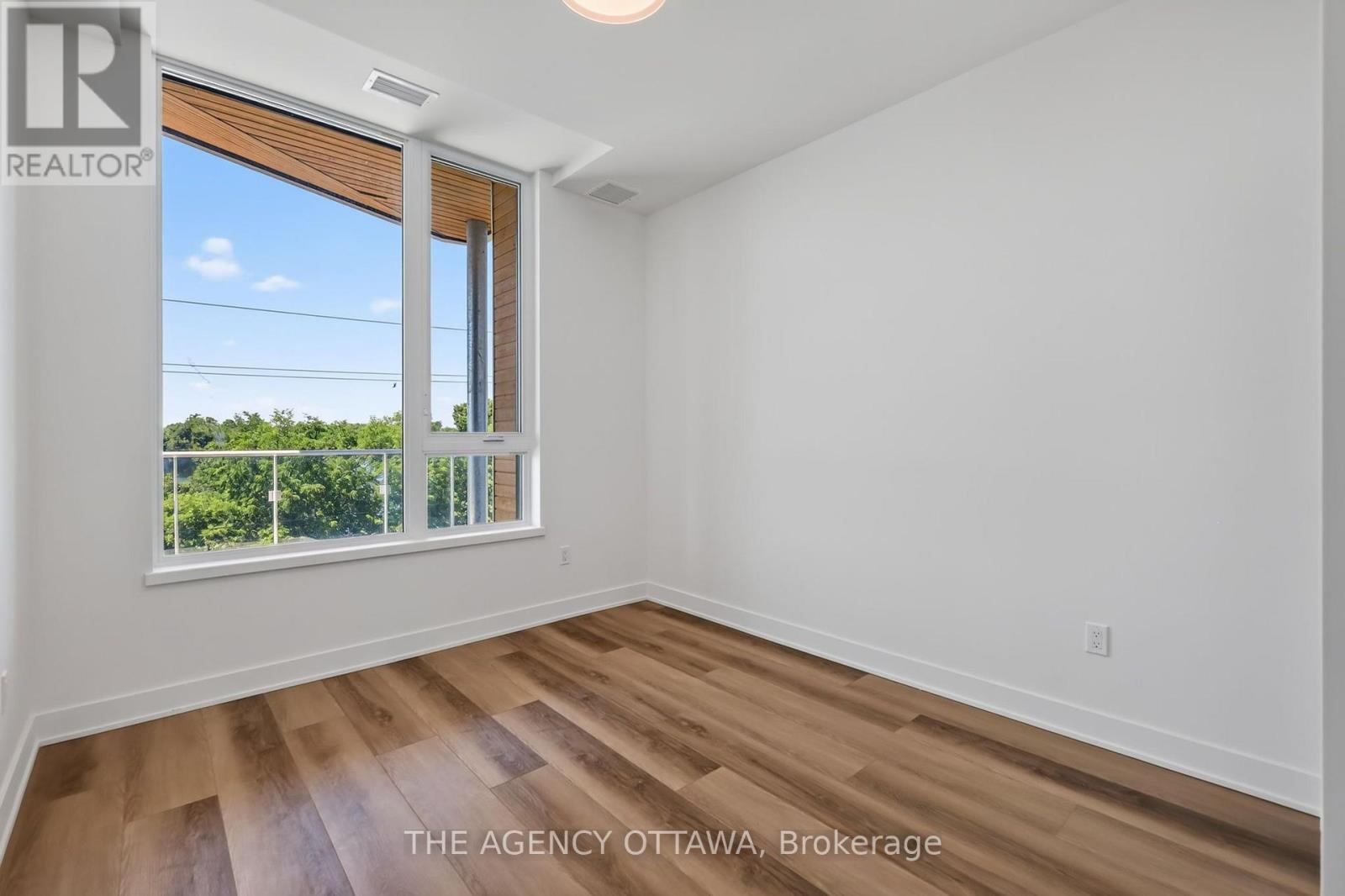 2 Bed, 2 Bath Apartment for Sale in Ottawa – 304 – 3085 RIVERSIDE DRIVE, Ottawa – MLS# X13654226 - Image 14