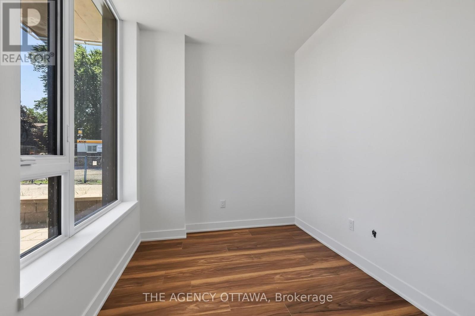 1 Bed, 1 Bath Apartment for Sale in Ottawa – 103 – 3085 RIVERSIDE DRIVE, Ottawa – MLS# X13654230 - Image 13