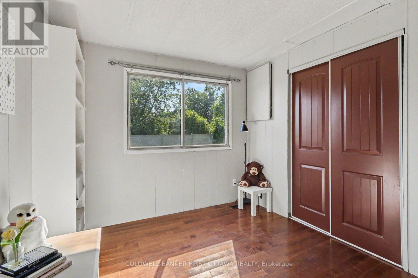 17 BRIDLE PATH - 24
