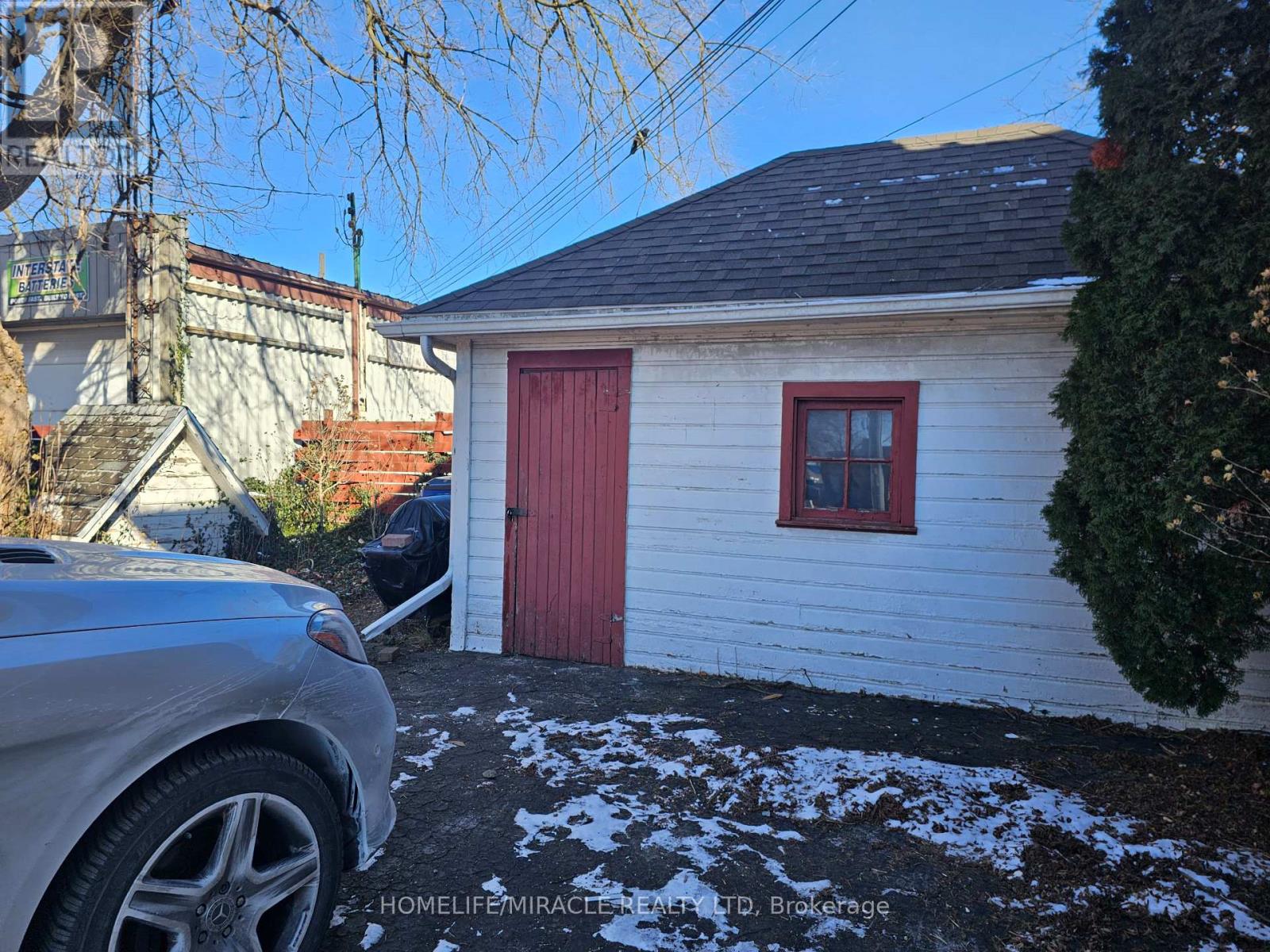 201 GRAND AVENUE - 5
