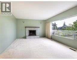 3571 Mackenzie Ave, Powell River, BC V8A3E7 Photo 20