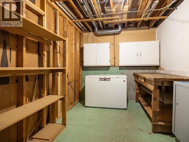 3571 MACKENZIE AVE - 40