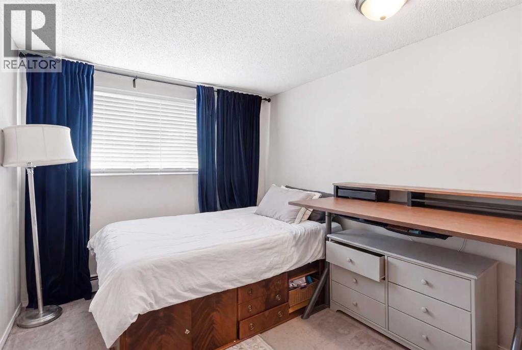 7341 36 Avenue NW - Image 11