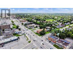 1 Withrow Avenue, Ottawa, ON K2G2H5 Photo 11