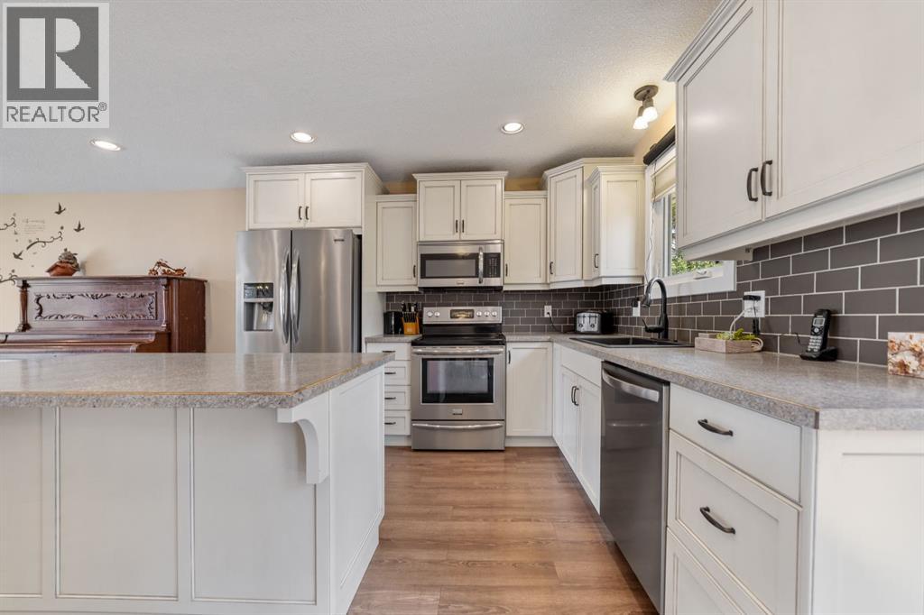 2123 25th Street - Image 10