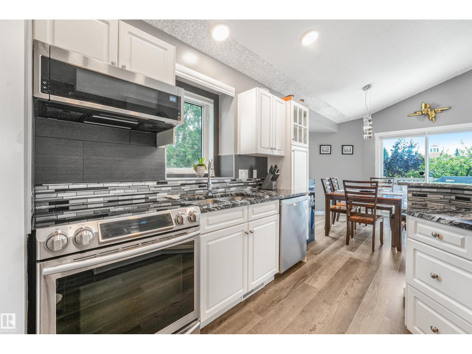 2 KIRKWOOD DR - Image 16