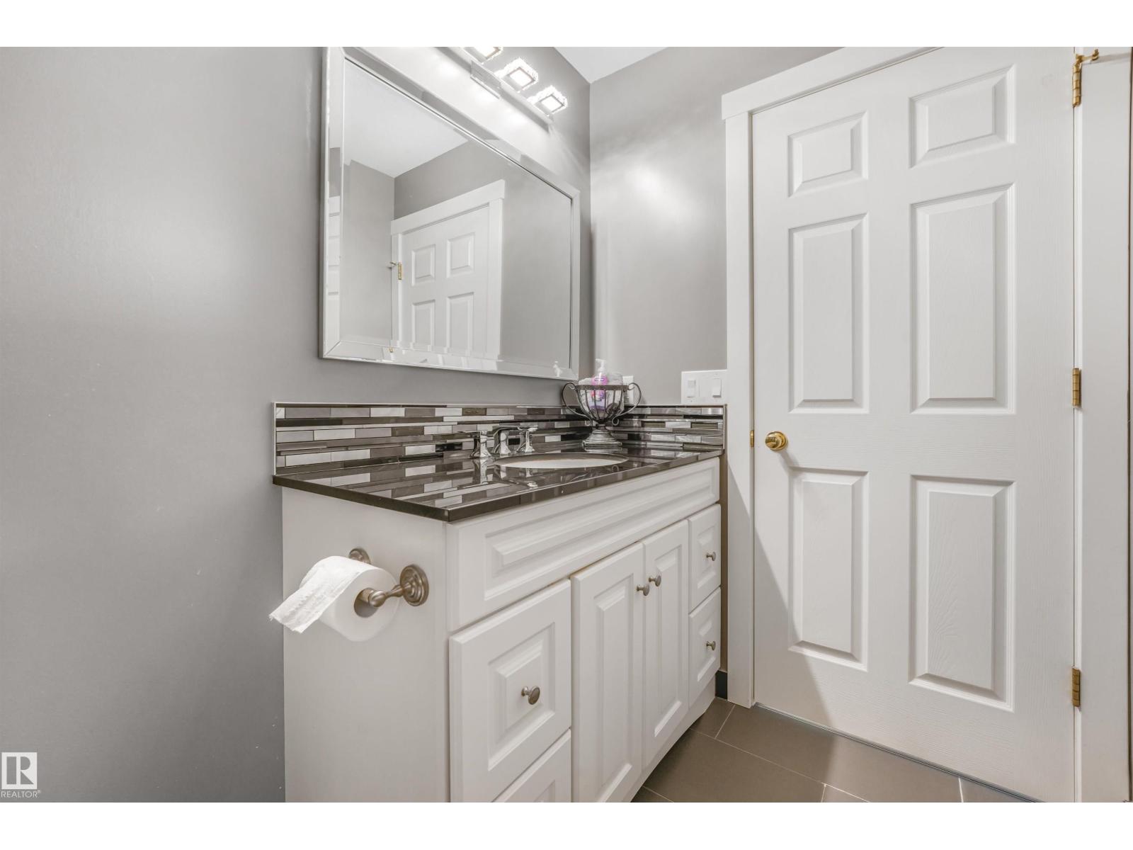 2 KIRKWOOD DR - Image 25