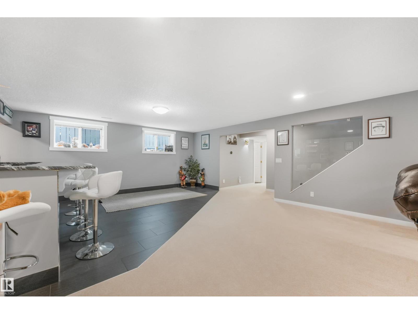 2 KIRKWOOD DR - 37