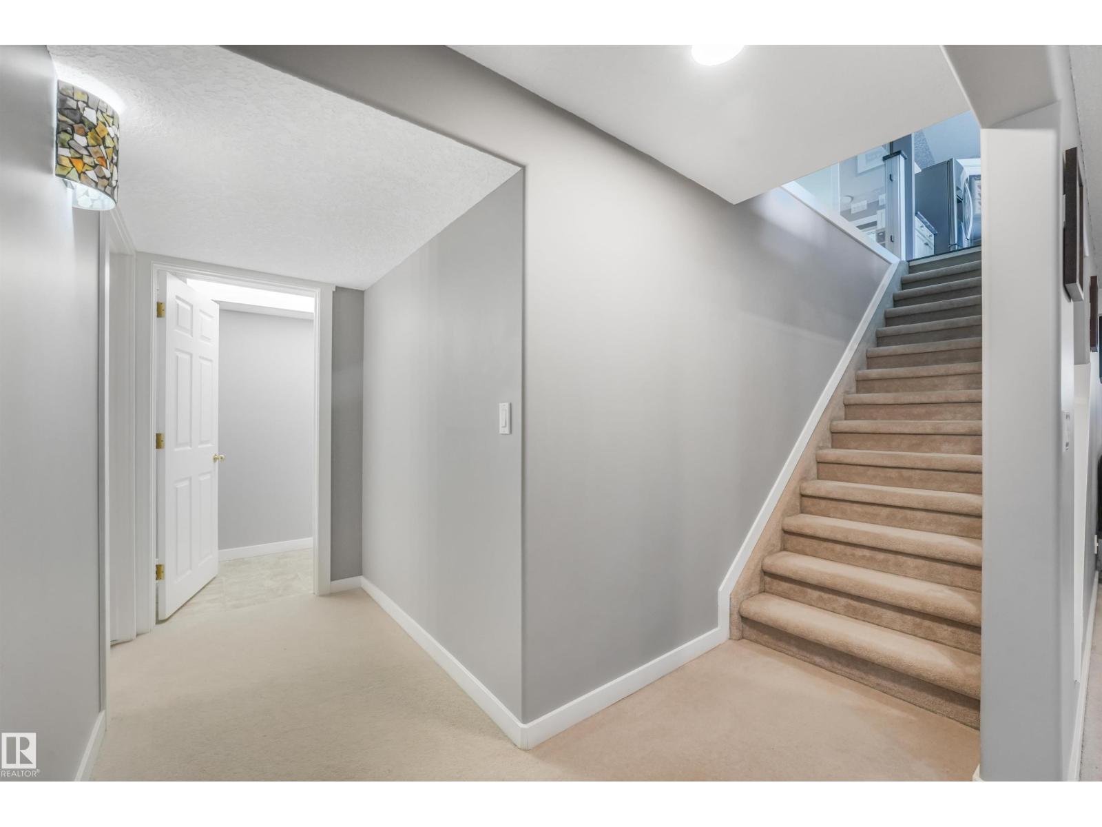 2 KIRKWOOD DR - 42