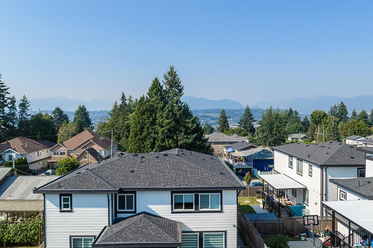 10 Bed, 9 Bath House for Sale in Surrey – 13979 113 AVENUE, Surrey – MLS# R3153840 - Image 23