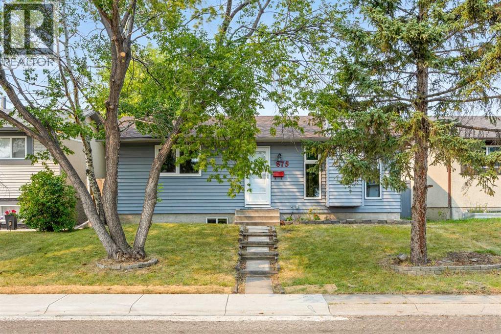 875 Pinecliff Drive NE - 1