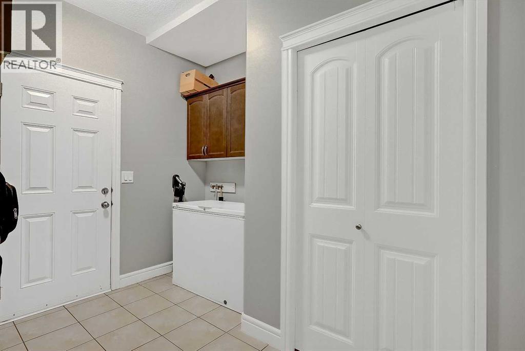 8601 60A Avenue - Image 22