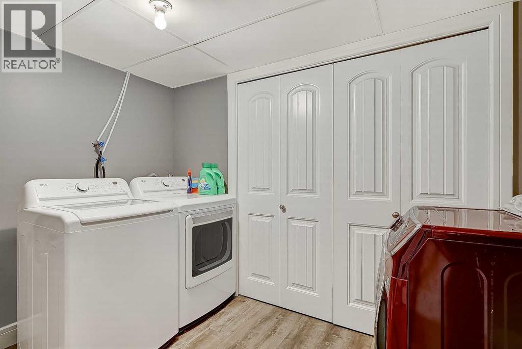 8601 60A Avenue - 45