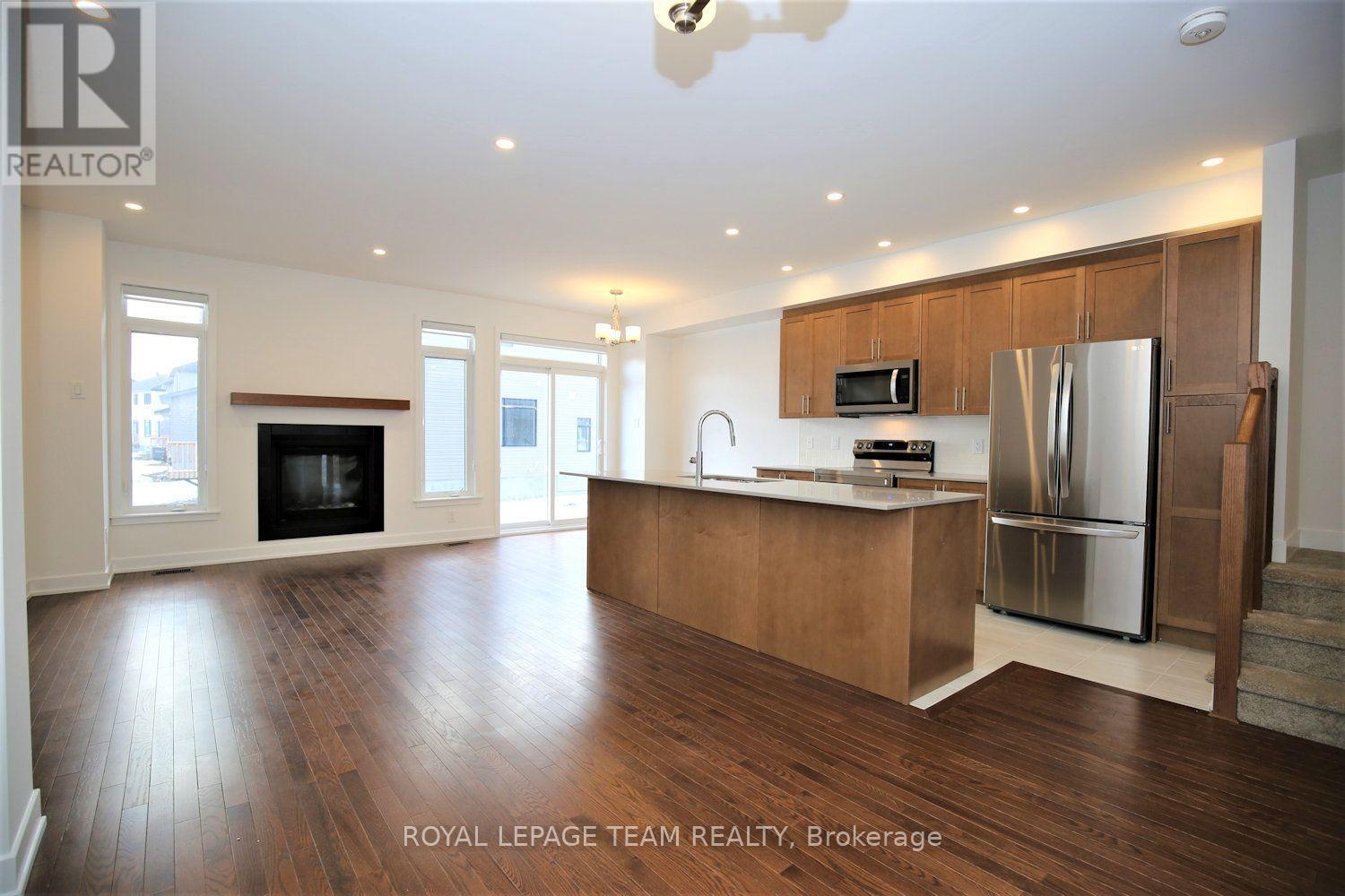 3 Bed, 3 Bath House for Rent in Ottawa – 258 MONTICELLO AVENUE, Ottawa – MLS# X13654340 - Image 2