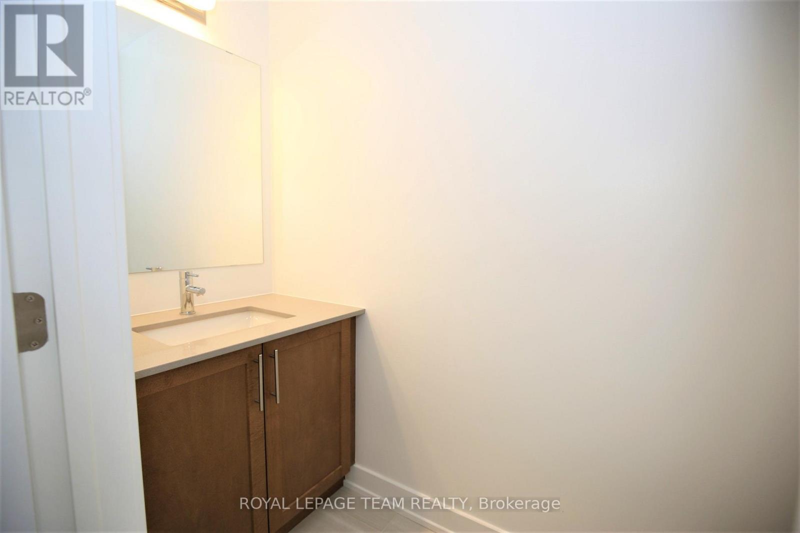 3 Bed, 3 Bath House for Rent in Ottawa – 258 MONTICELLO AVENUE, Ottawa – MLS# X13654340 - Image 22