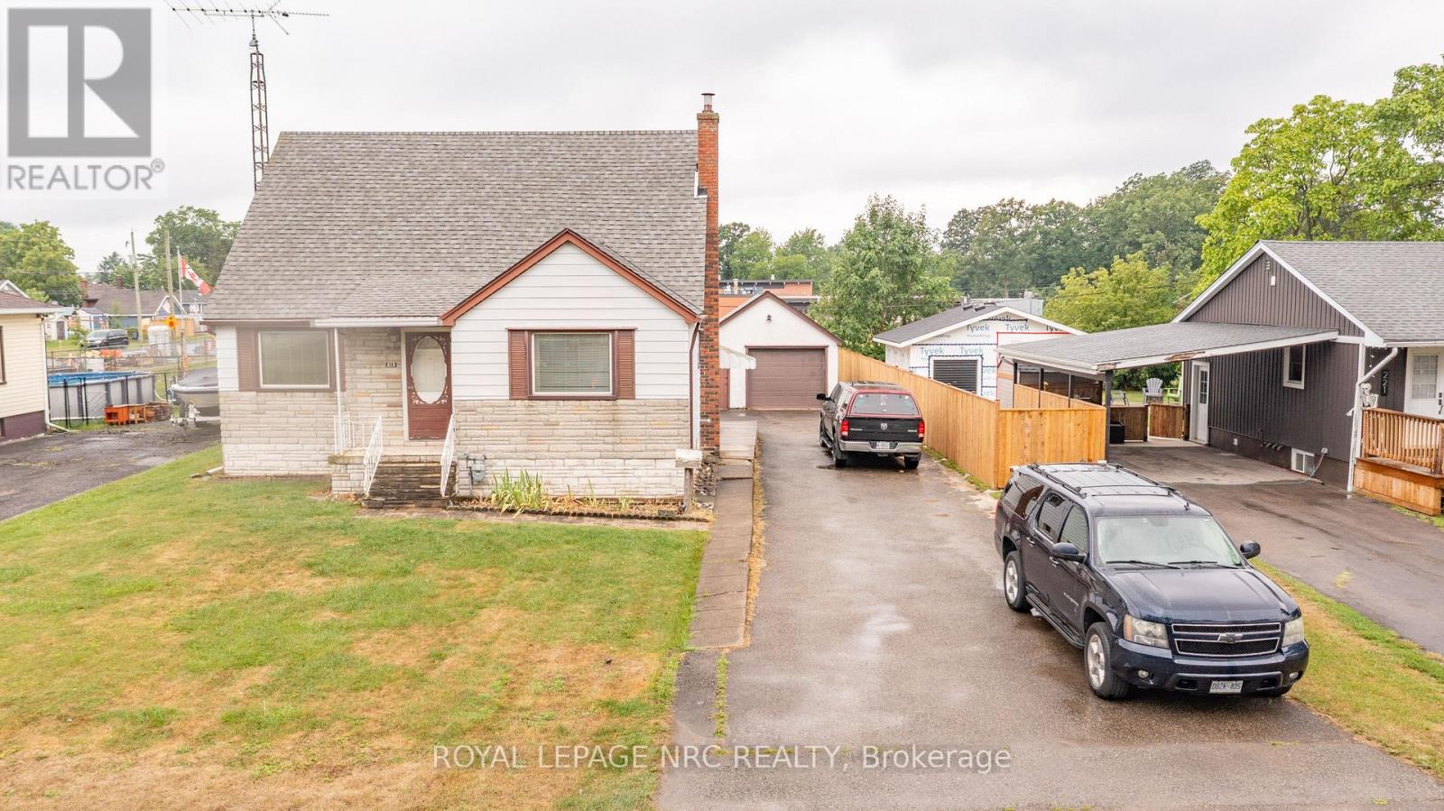 215 KNOLL STREET - 1