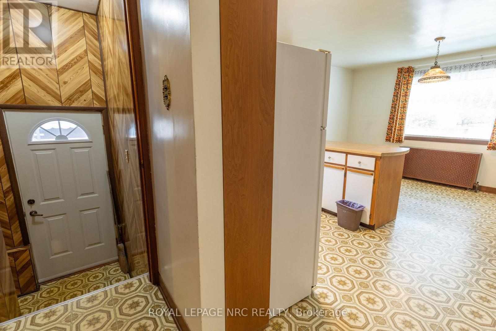 215 KNOLL STREET - Image 18