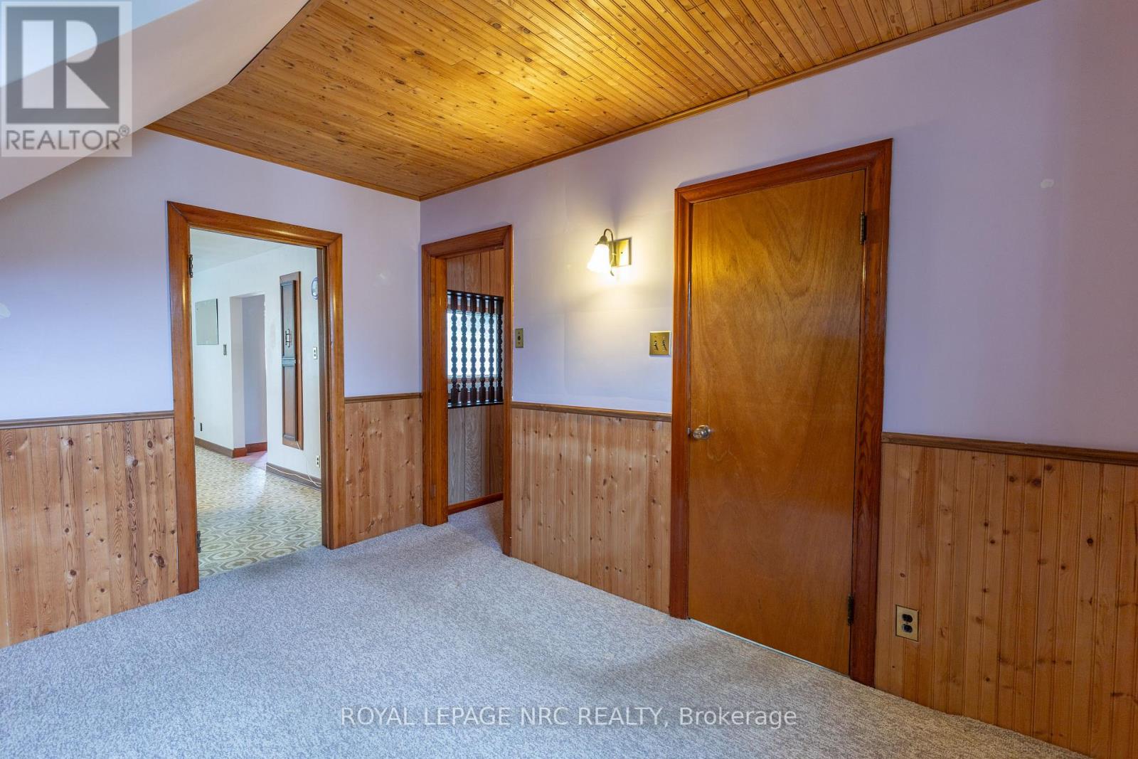 215 KNOLL STREET - 19