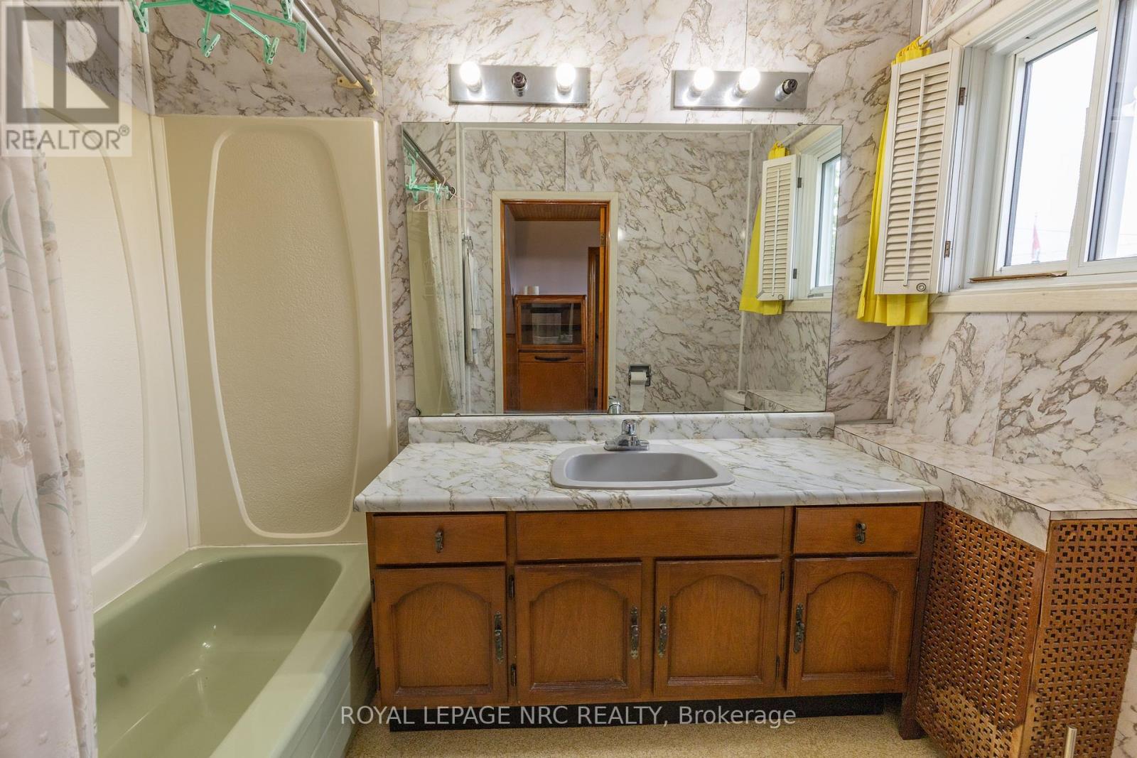 215 KNOLL STREET - Image 26
