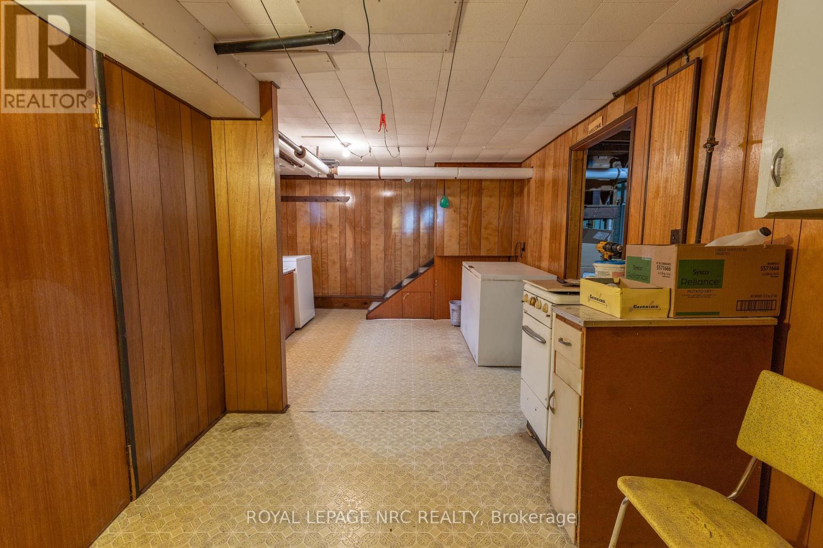 215 KNOLL STREET - Image 35